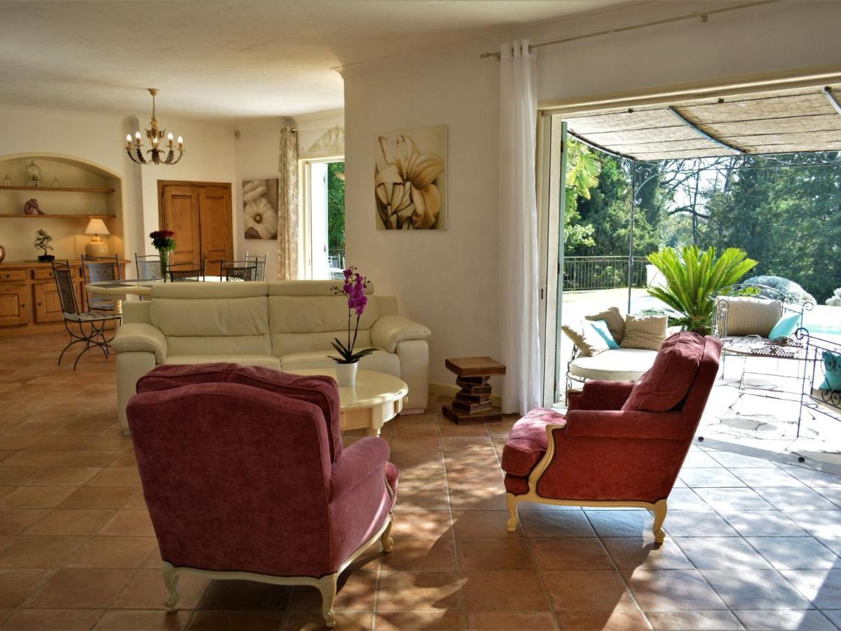 Peaceful Villa In Saint Paul De Vence With Pool Exterior foto